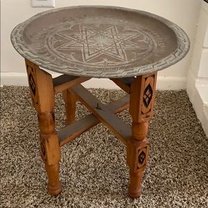 Small decorative platter with stand